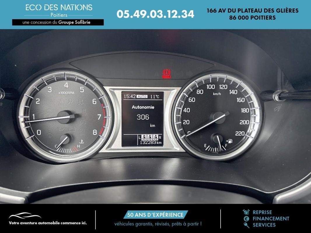 Suzuki Vitara - Photo 14