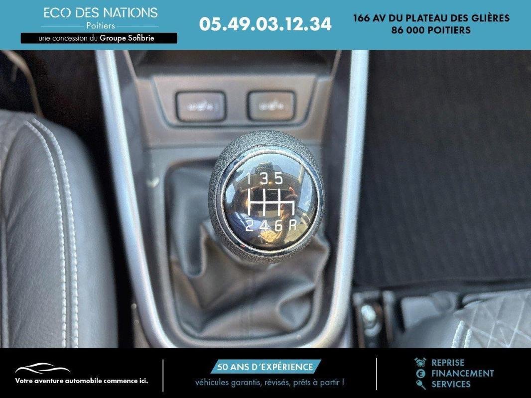 Suzuki Vitara - Photo 12