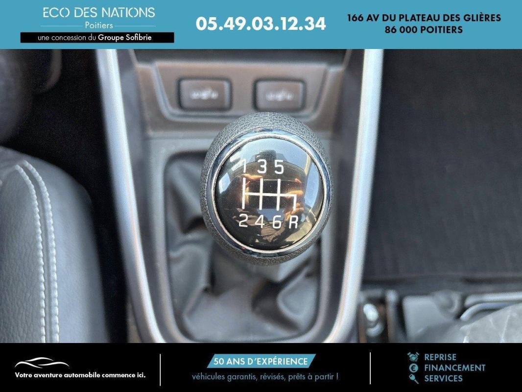 Suzuki Vitara - Photo 12