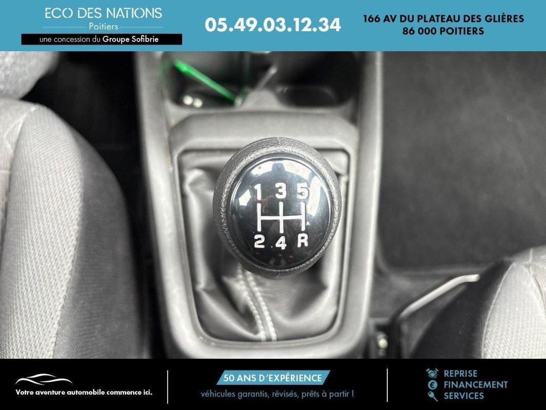 Suzuki Swift - Photo 12