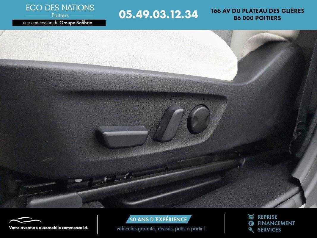 Mazda MX-30 - Photo 12