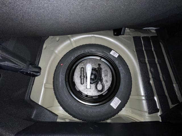 Ford Fiesta - Photo 12
