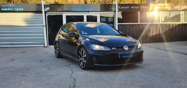 Volkswagen Golf - Photo 1