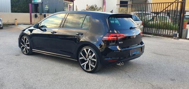 Volkswagen Golf - Photo 5