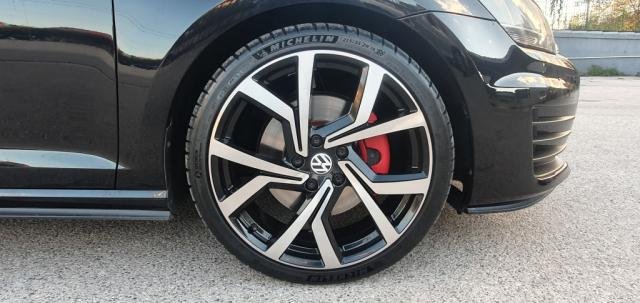 Volkswagen Golf - Photo 9