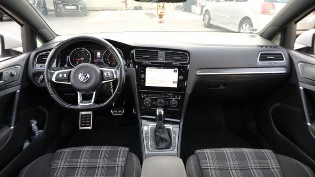 Volkswagen Golf - Photo 12