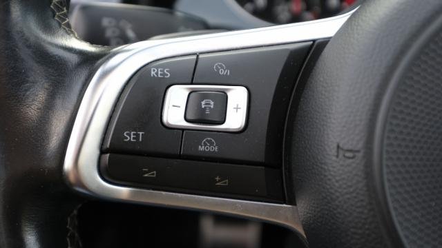 Volkswagen Golf - Photo 20