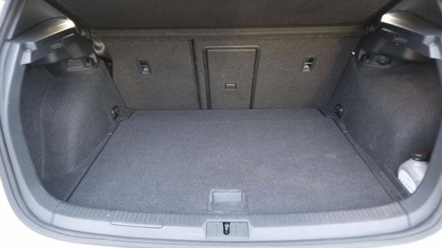 Volkswagen Golf - Photo 25