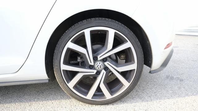 Volkswagen Golf - Photo 26