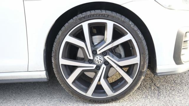 Volkswagen Golf - Photo 27