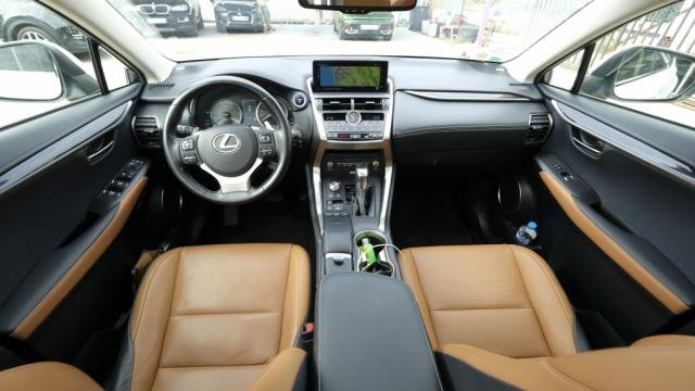 Lexus NX - Photo 15