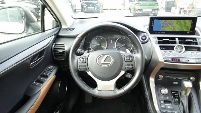 Lexus NX - Photo 17