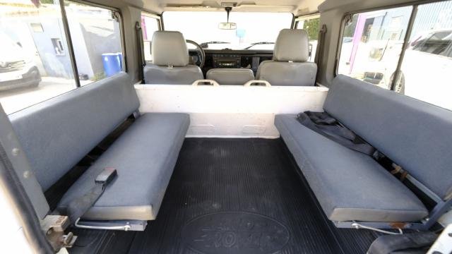 Land Rover Defender - Photo 36