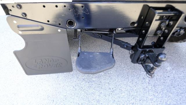 Land Rover Defender - Photo 38
