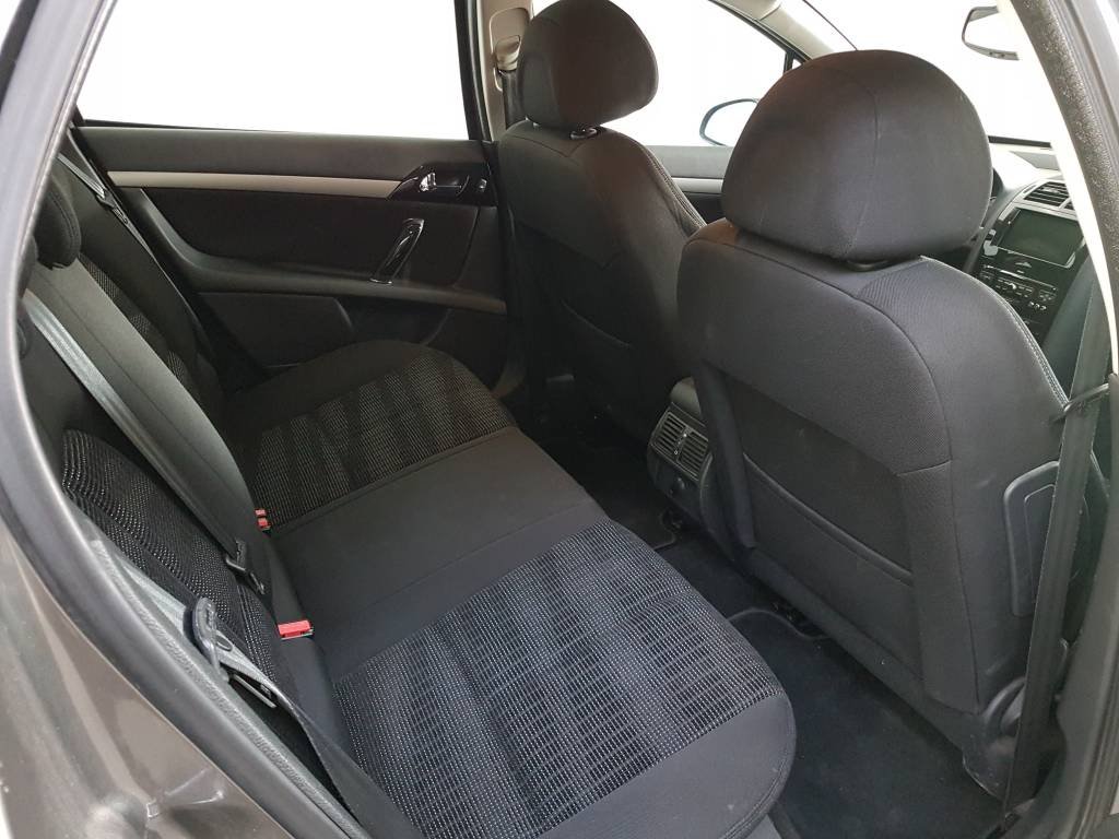 Peugeot 407 SW - Photo 5
