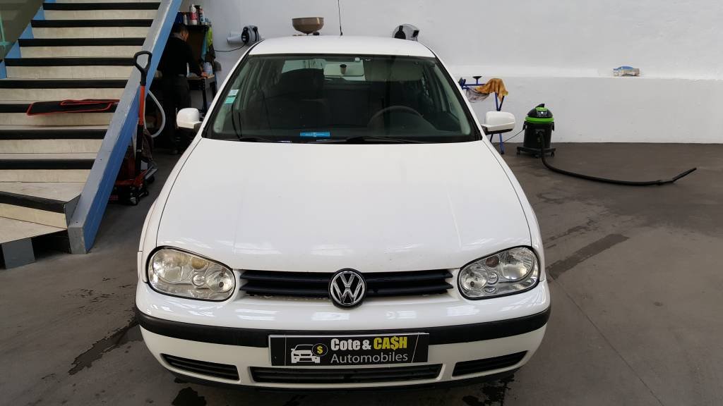 Volkswagen Golf - Photo 1