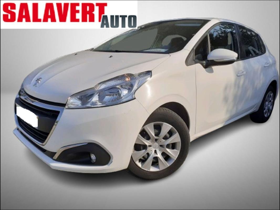 Peugeot 208 - Photo 2