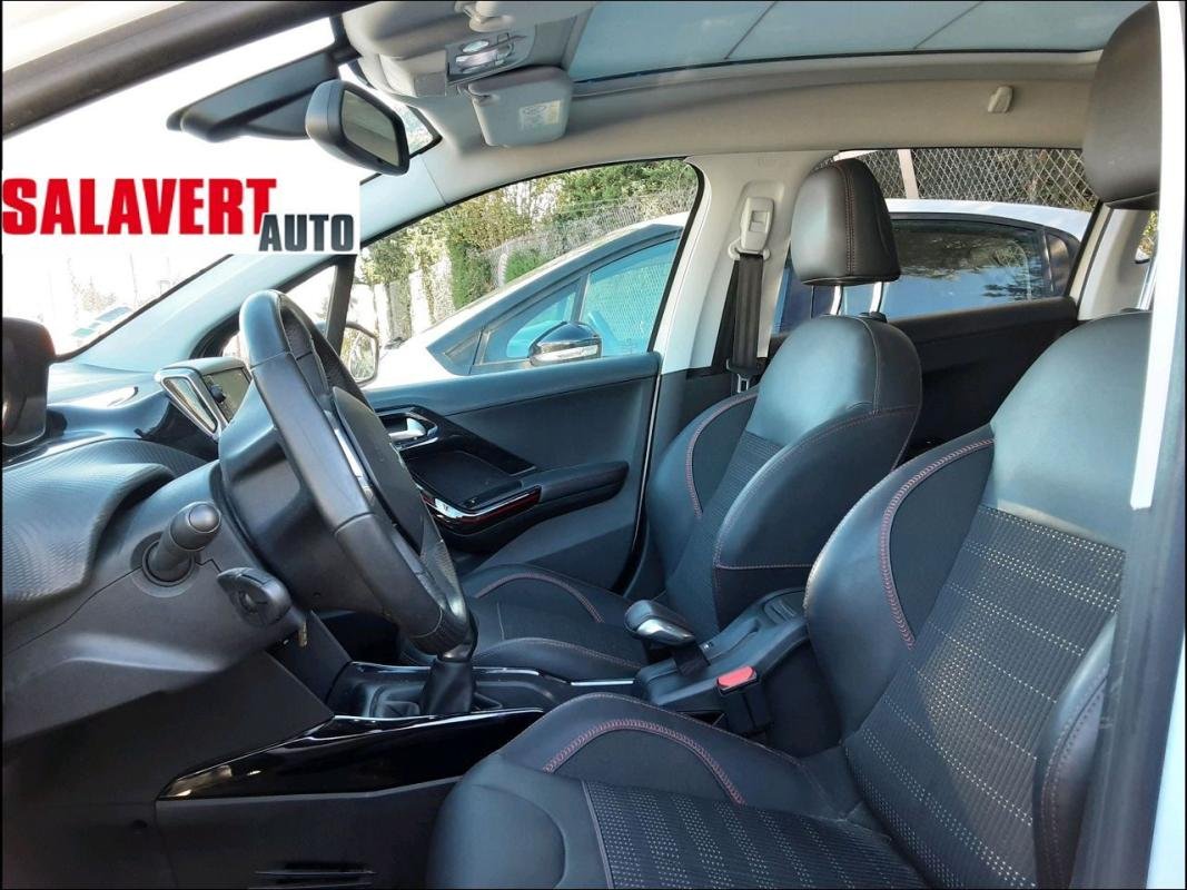 Peugeot 2008 - Photo 6
