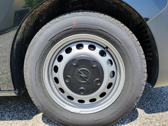 Opel Vivaro - Photo 11