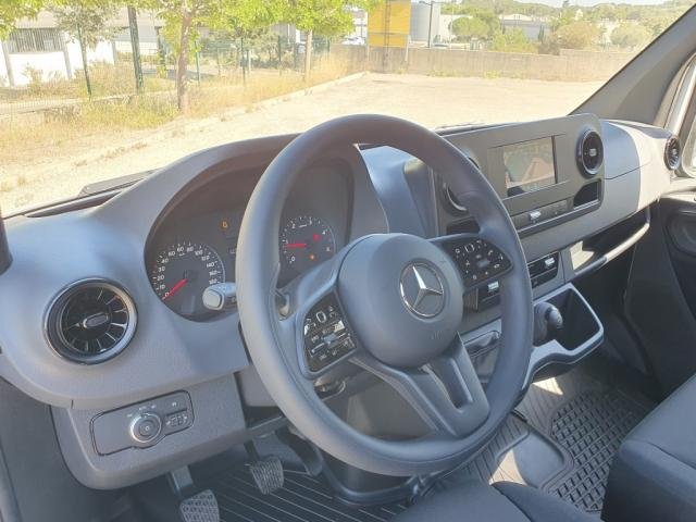 Mercedes Sprinter - Photo 7