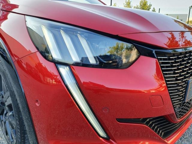 Peugeot 208 - Photo 11