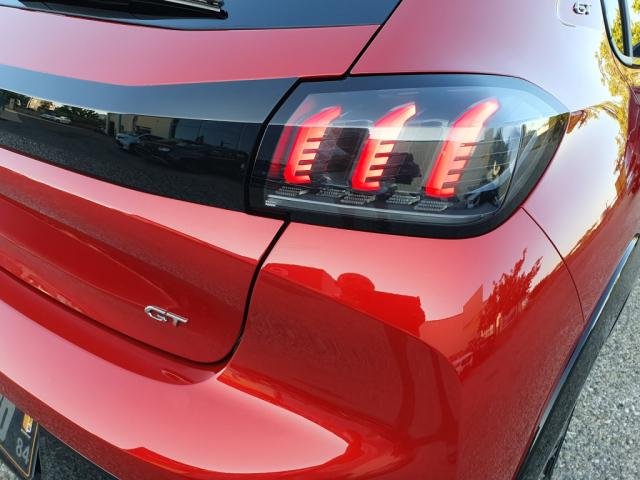 Peugeot 208 - Photo 12