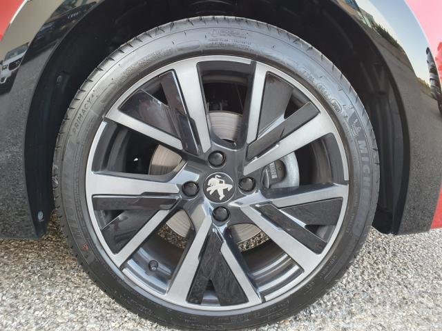 Peugeot 208 - Photo 14
