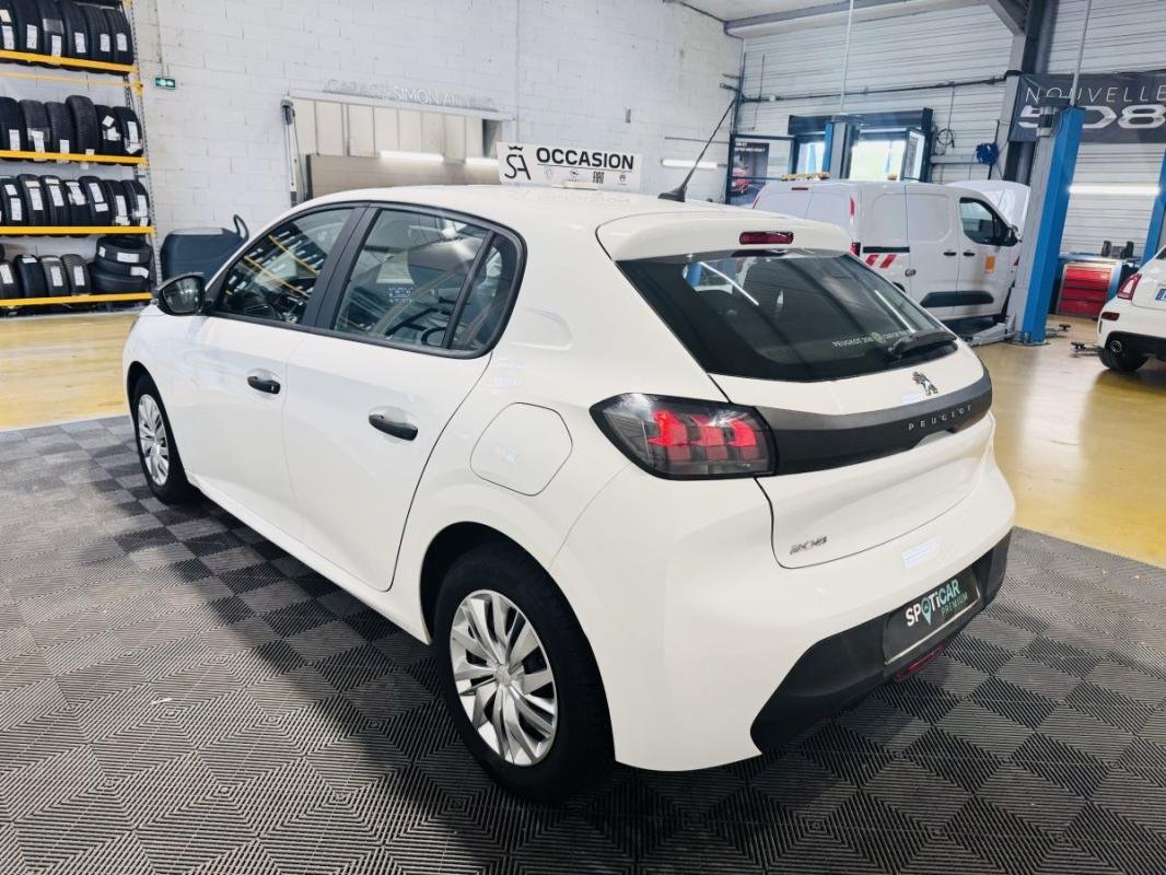 Peugeot 208 - Photo 15