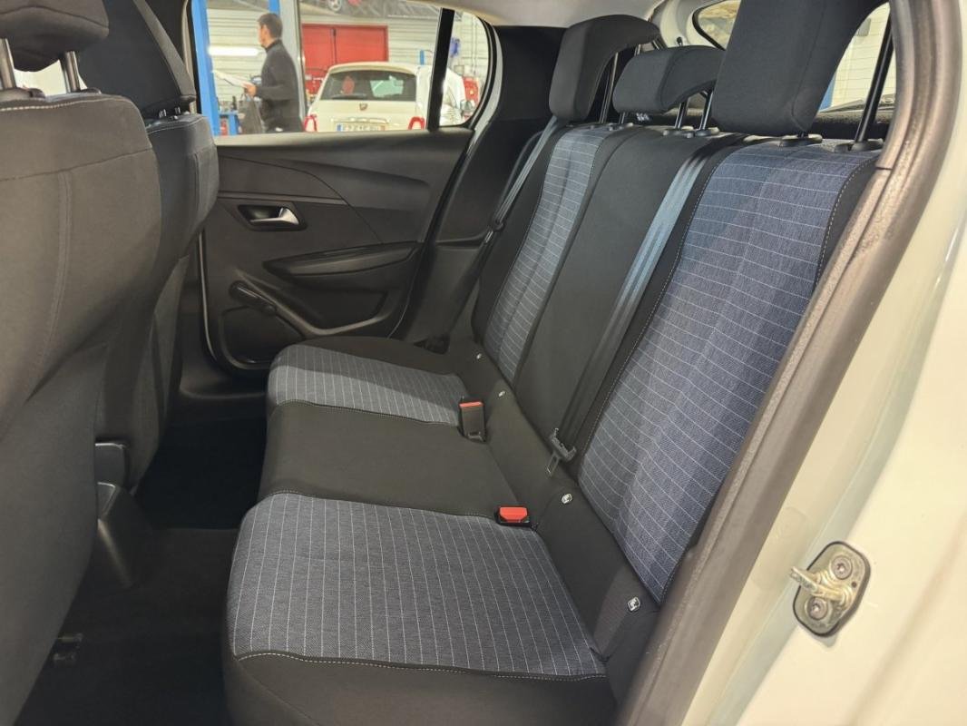 Peugeot 208 - Photo 16