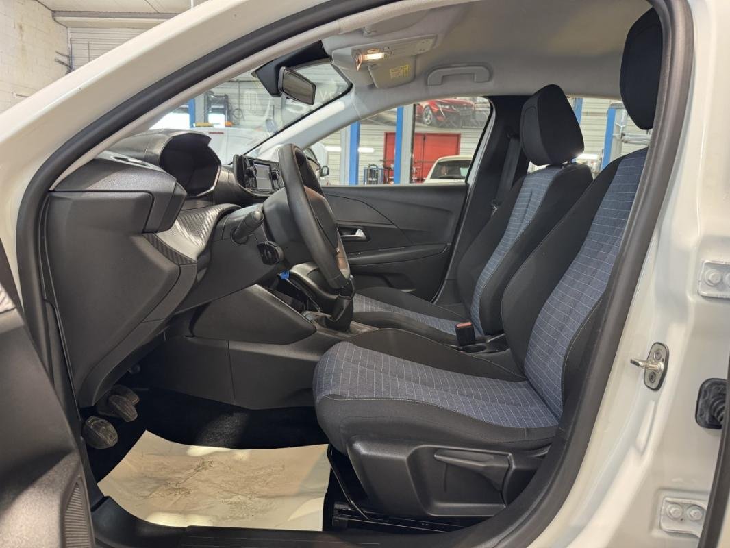 Peugeot 208 - Photo 6