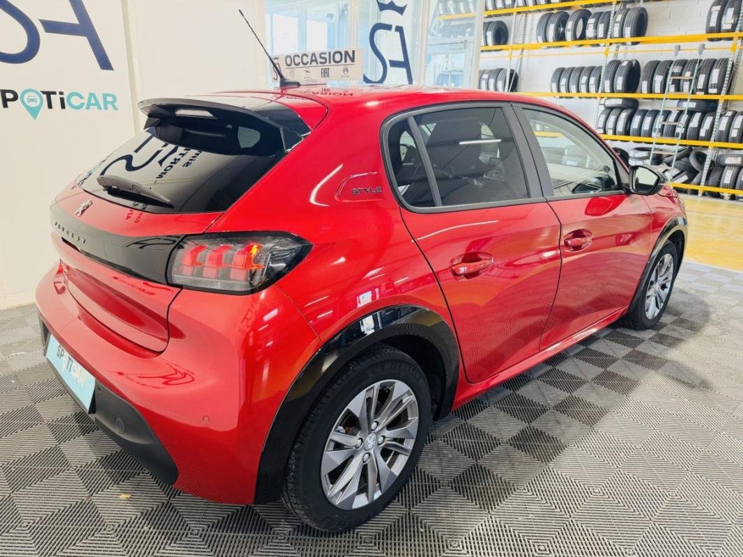 Peugeot E-208 - Photo 15