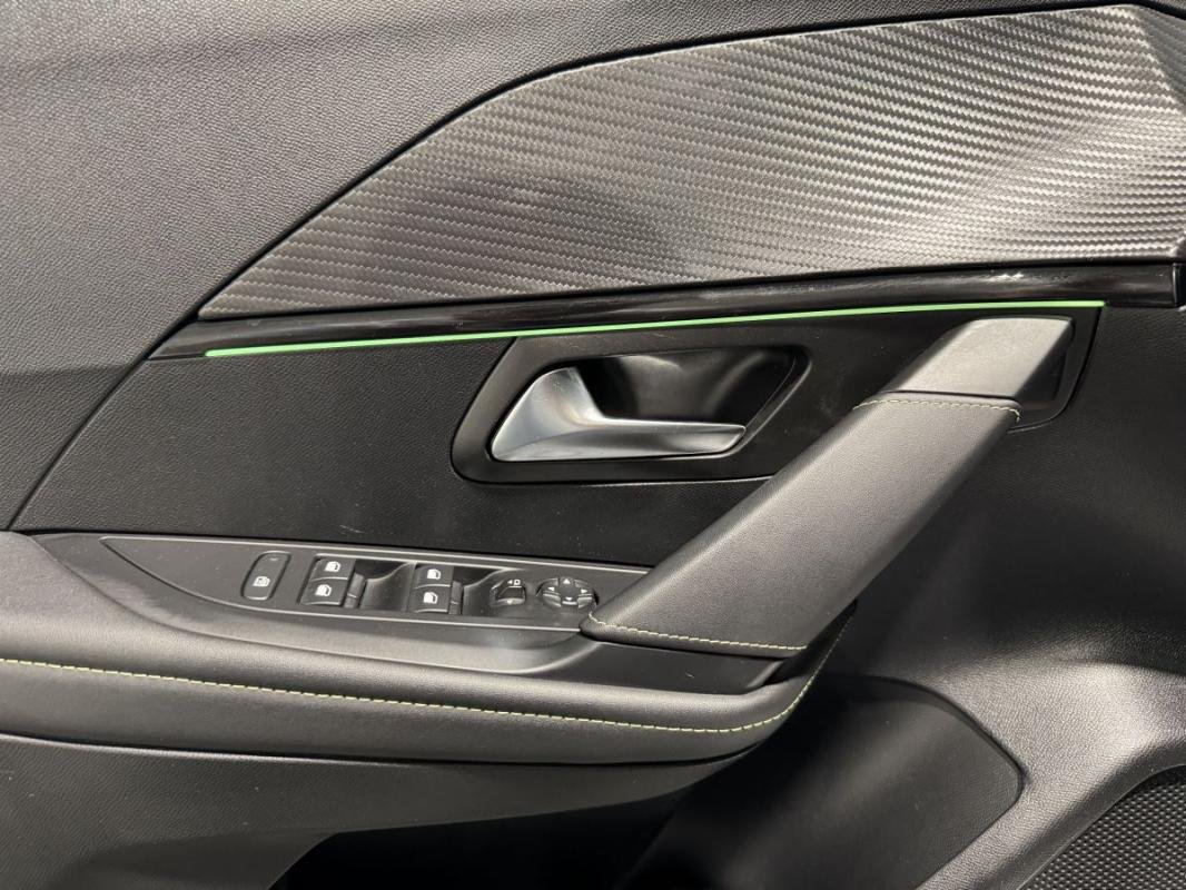 Peugeot 208 - Photo 11