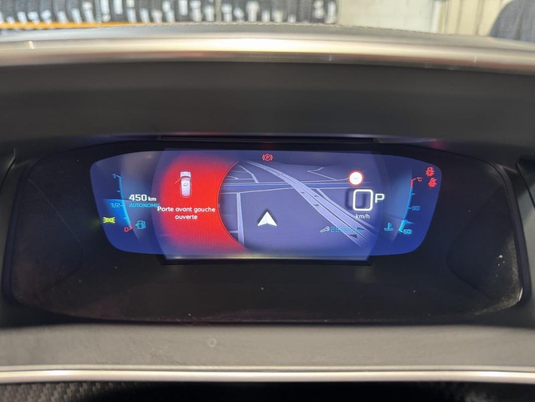 Peugeot 208 - Photo 12