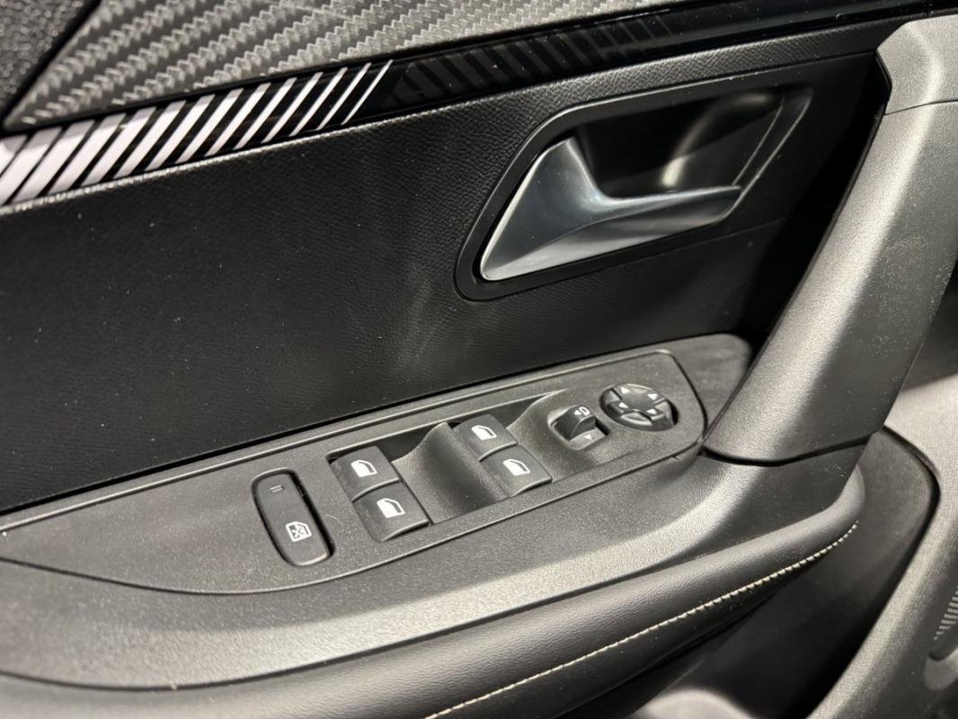Peugeot 2008 - Photo 12