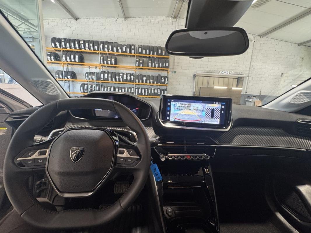 Peugeot 208 - Photo 17