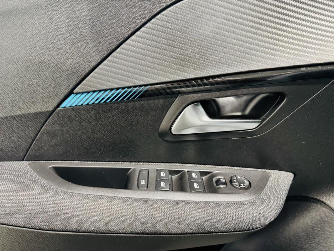 Peugeot 208 - Photo 15