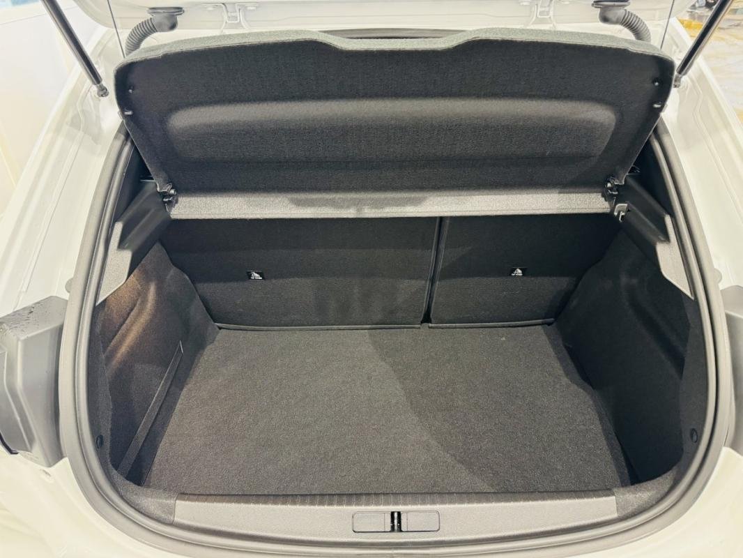 Peugeot 208 - Photo 17