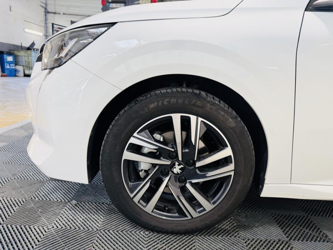Peugeot 208 - Photo 4