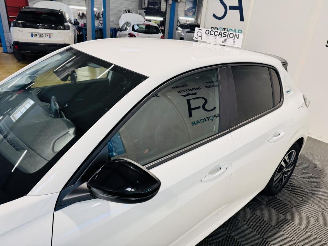 Peugeot 208 - Photo 5