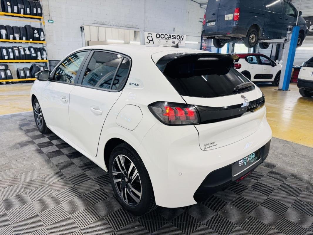 Peugeot 208 - Photo 6