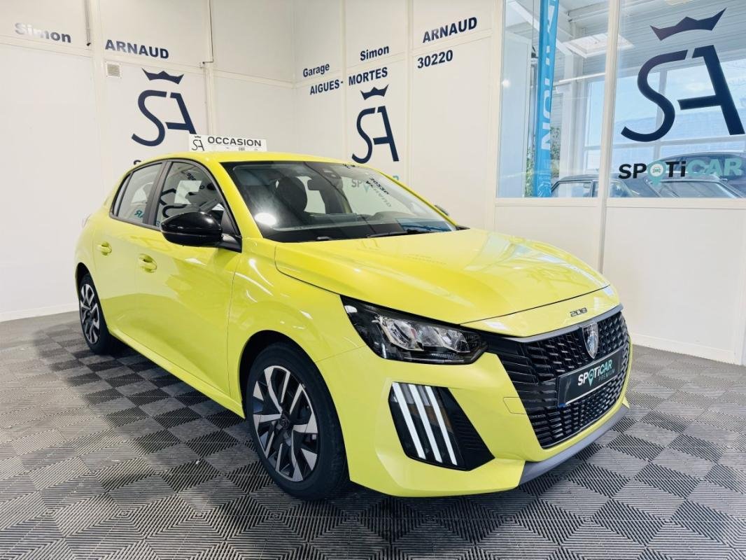 Peugeot 208 - Photo 1