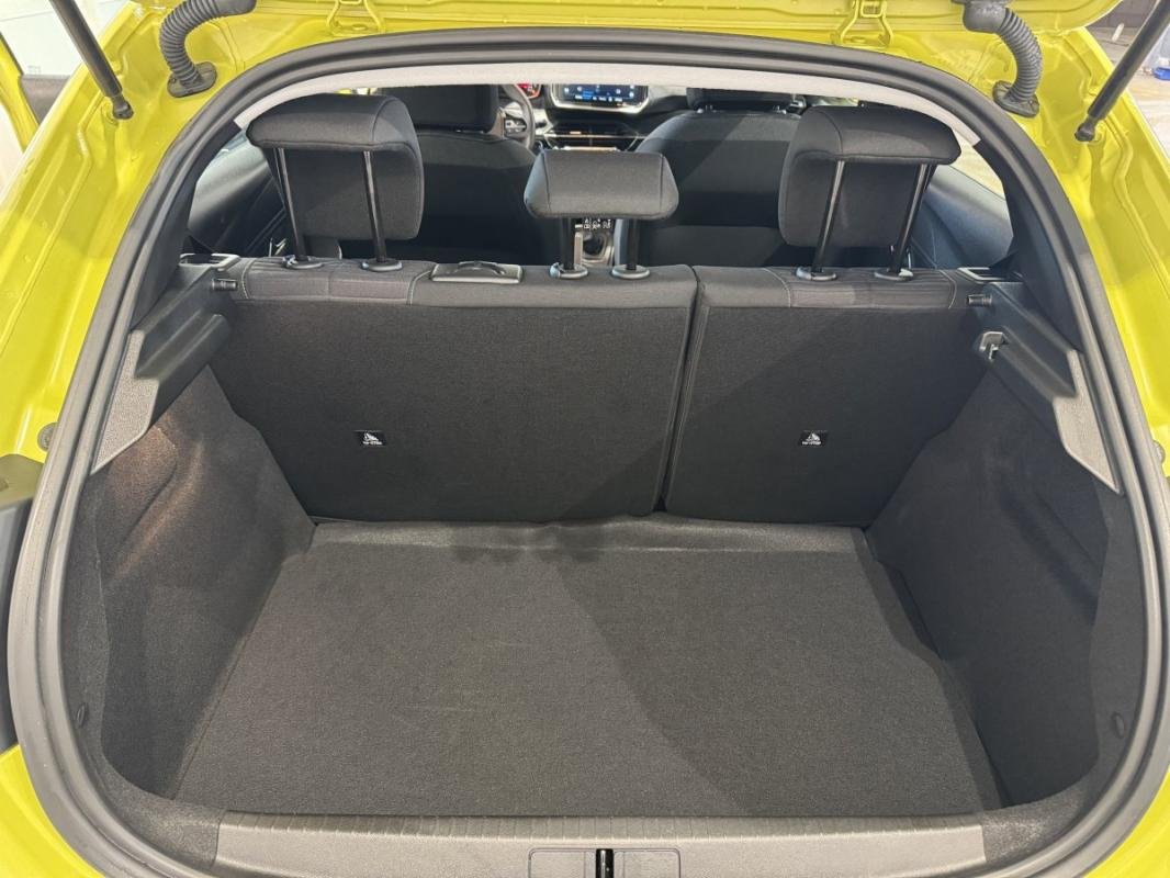 Peugeot 208 - Photo 14