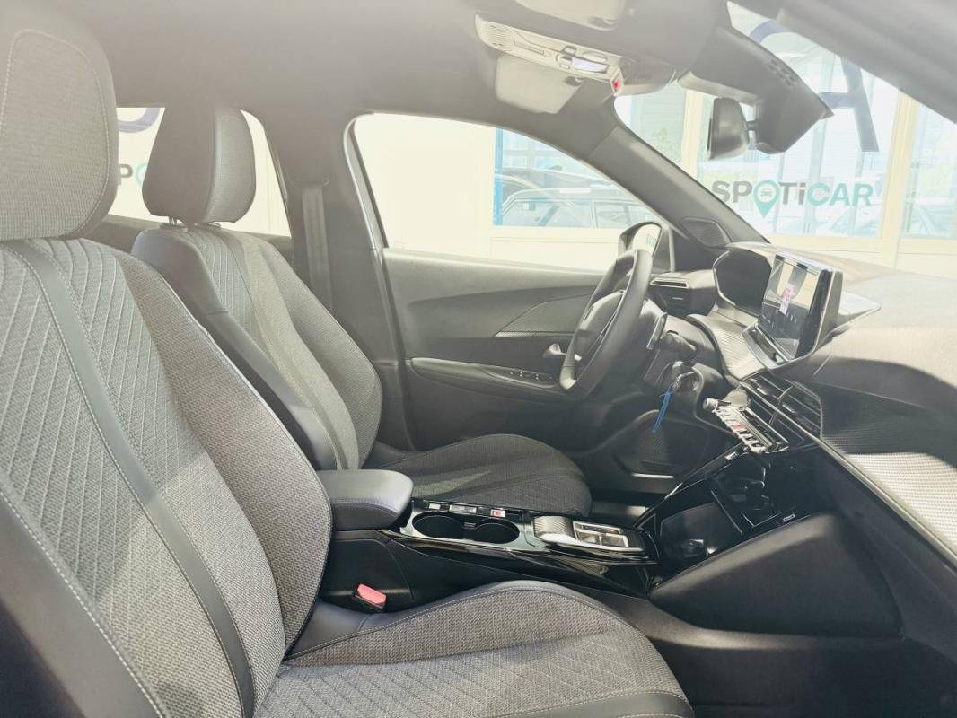 Peugeot 2008 - Photo 8