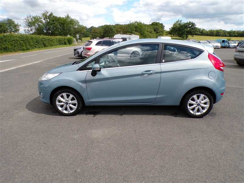 Ford Fiesta - Photo 8