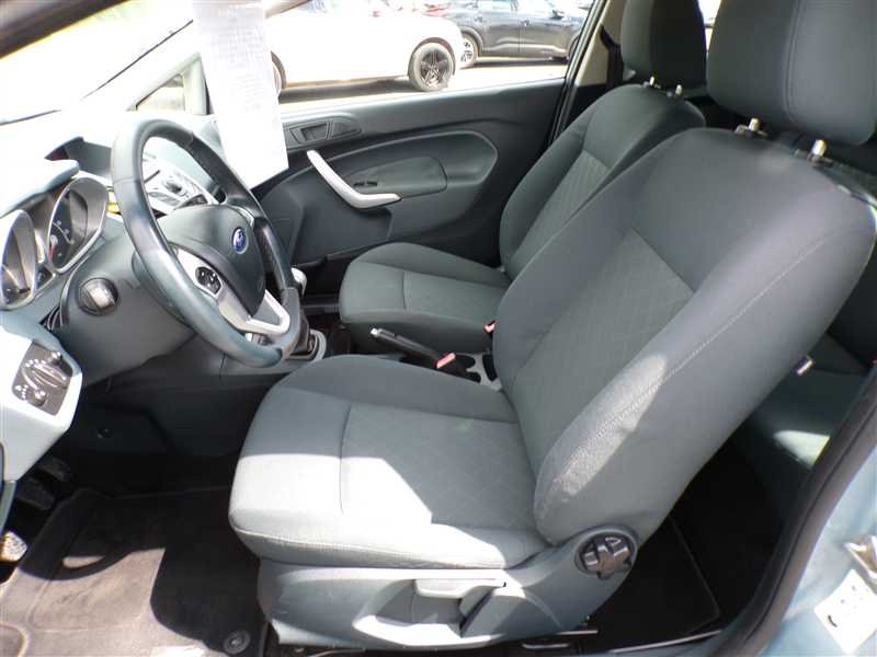 Ford Fiesta - Photo 9