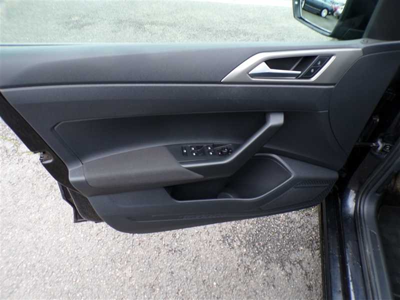 Volkswagen Polo - Photo 9