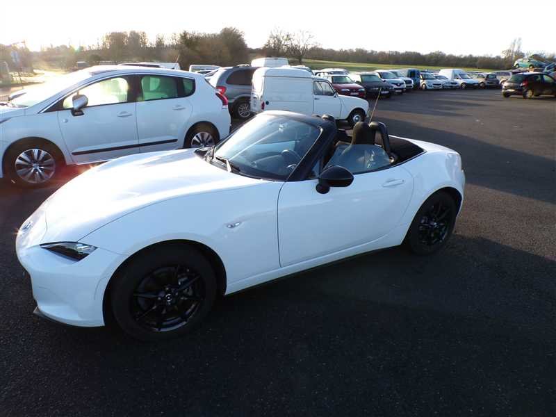 Mazda MX-5 - Photo 13