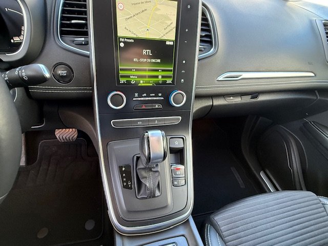 Renault Scénic - Photo 15