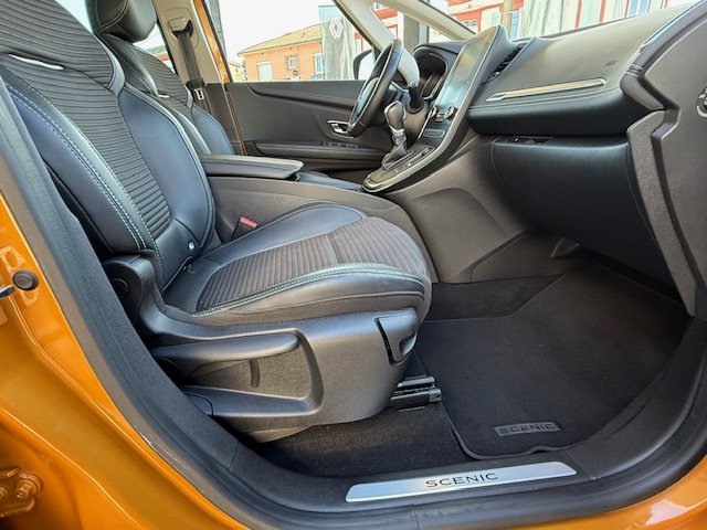 Renault Scénic - Photo 21