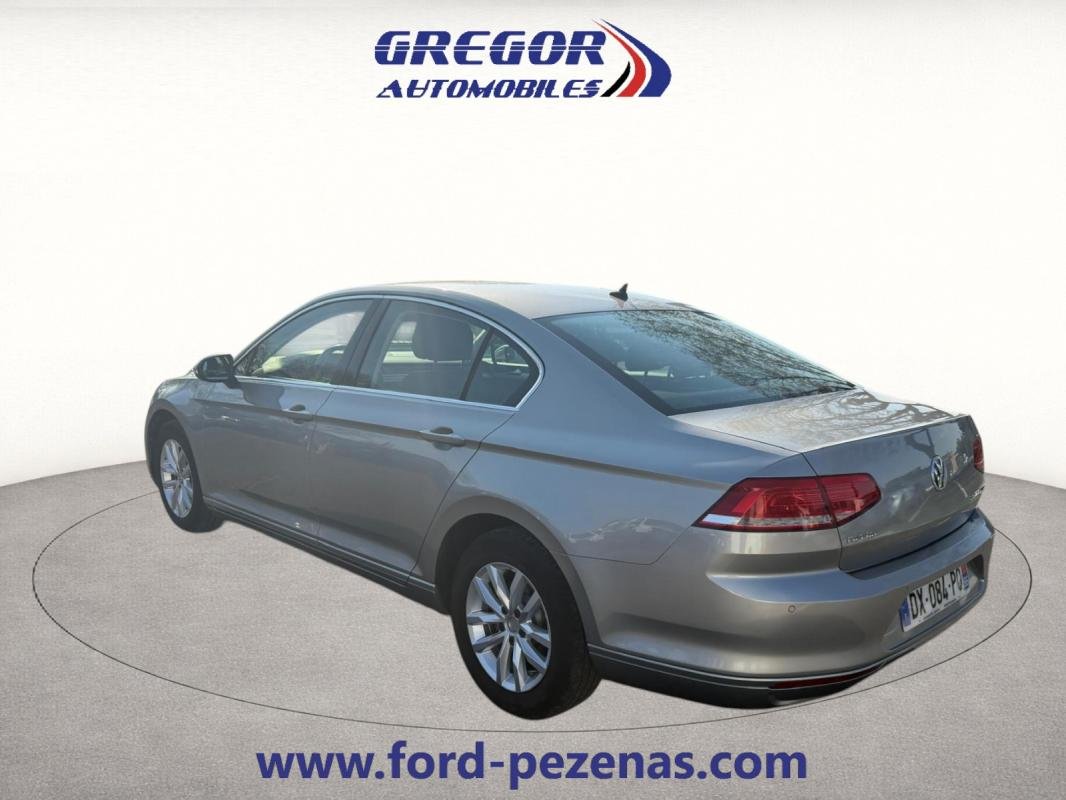 Volkswagen Passat - Photo 3